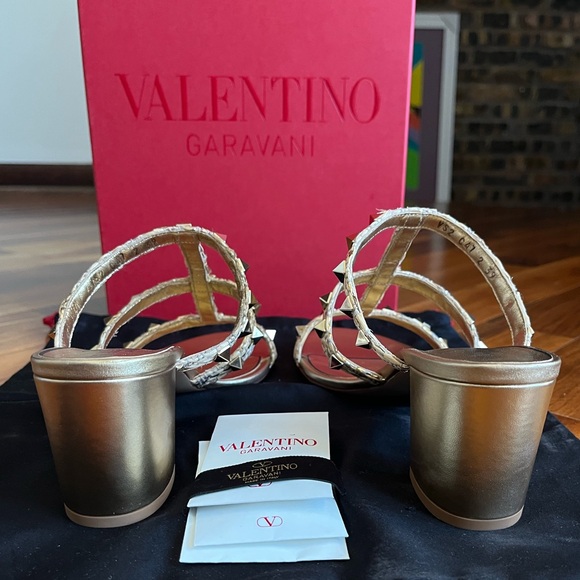 Valentino Garavani Rockstud Cage sandals, NEW - Picture 15 of 17